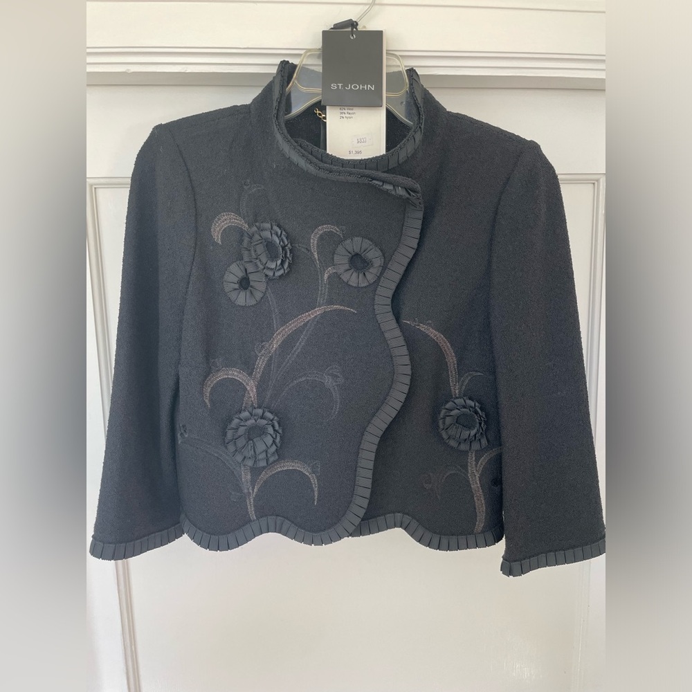 NWT St. John cropped bolero style jacket with ribbon detail. Black, Size 2.